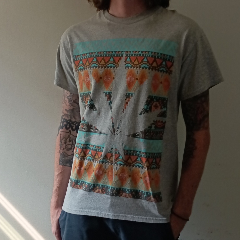 Unisex Spencers Weed Leaf tee